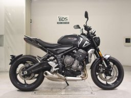 Used TRIUMPH Bike